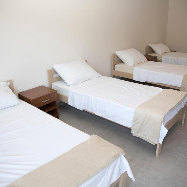 Kovac Riverfront Apartments - Studio with Balcony - 6