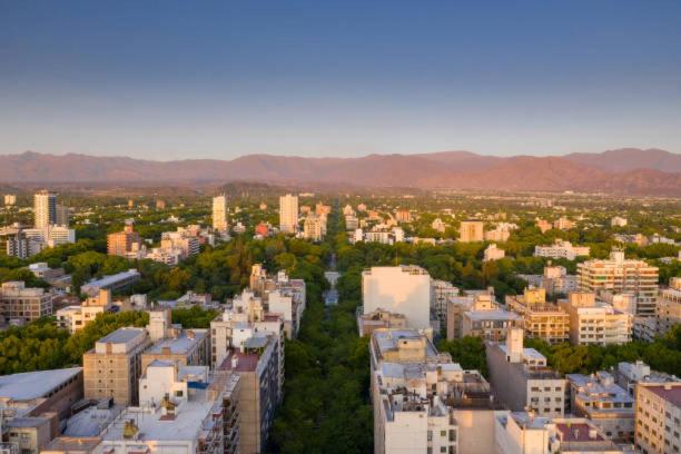 "MENDOZA Tu refugio espacioso en el corazón de MENDOZA y el PARQUE" - Apartamento de 2 dormitorios - 32