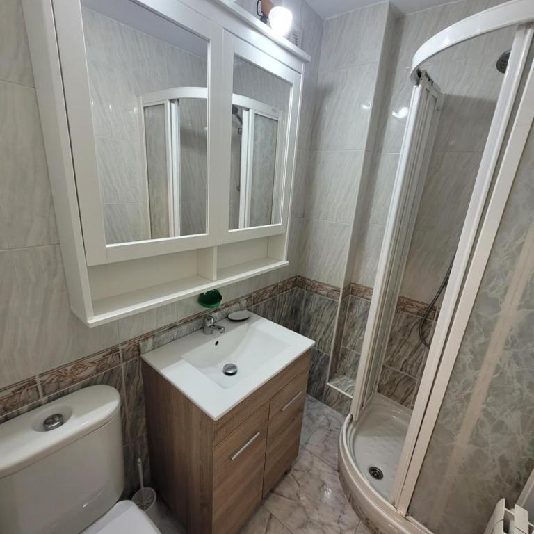 Habitaciones con vistas Madrid - Habitación Doble con baño compartido - 7