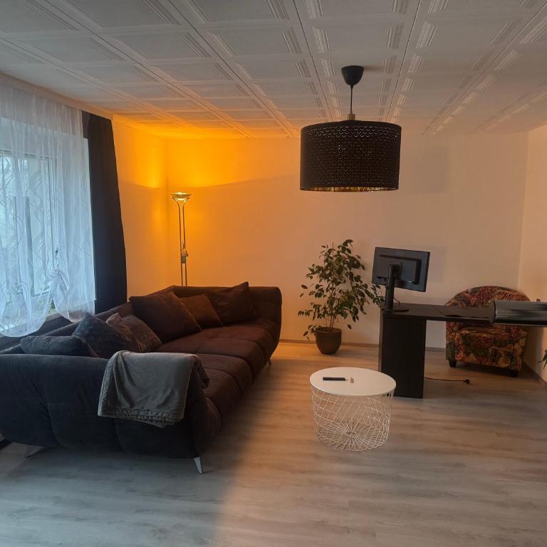 Schöne Wohnung in grüner Lage mit Fitnessgerät - Apartment mit 1 Schlafzimmer - 5