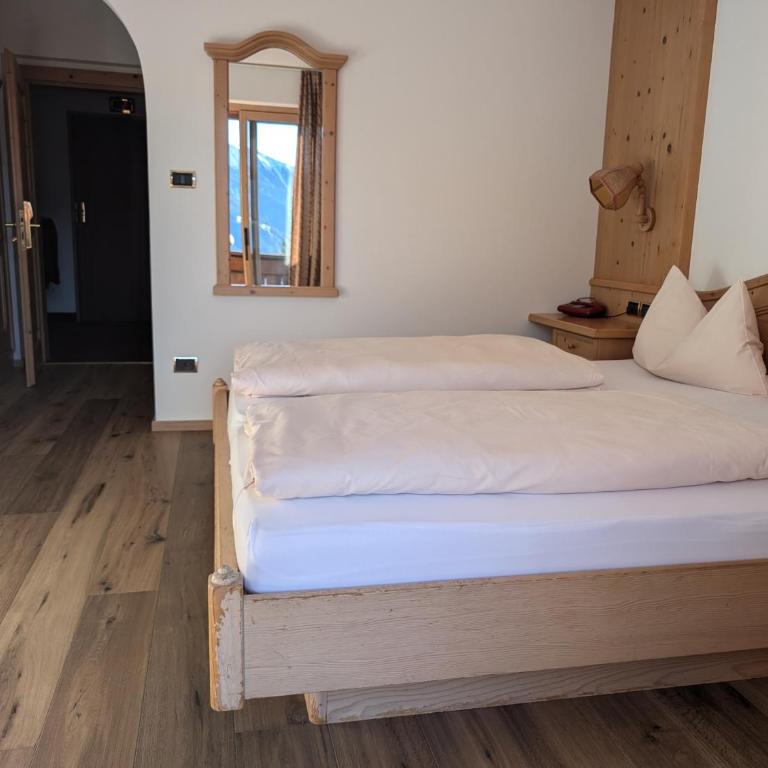 Sport Hotel Wildgall - Camera Matrimoniale Comfort - 8