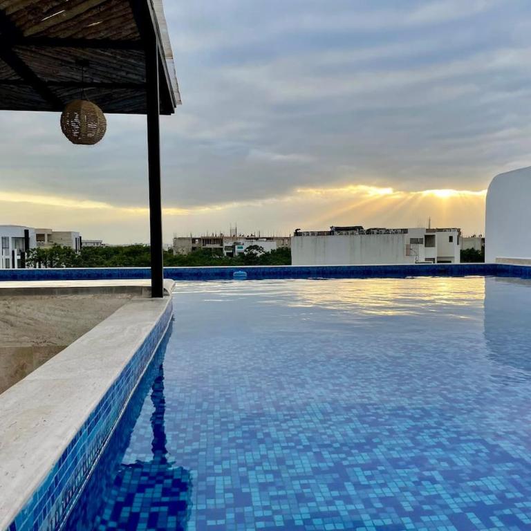 King Studio with Rooftop Pool and Gym - Apartamento - 12