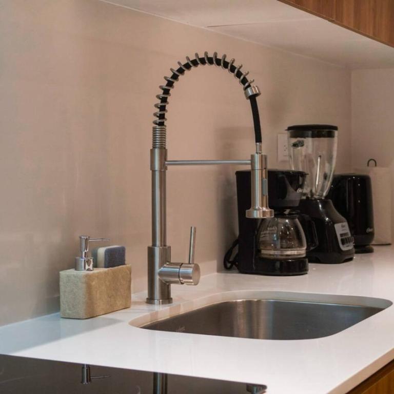 King Studio with Rooftop Pool and Gym - Apartamento - 26