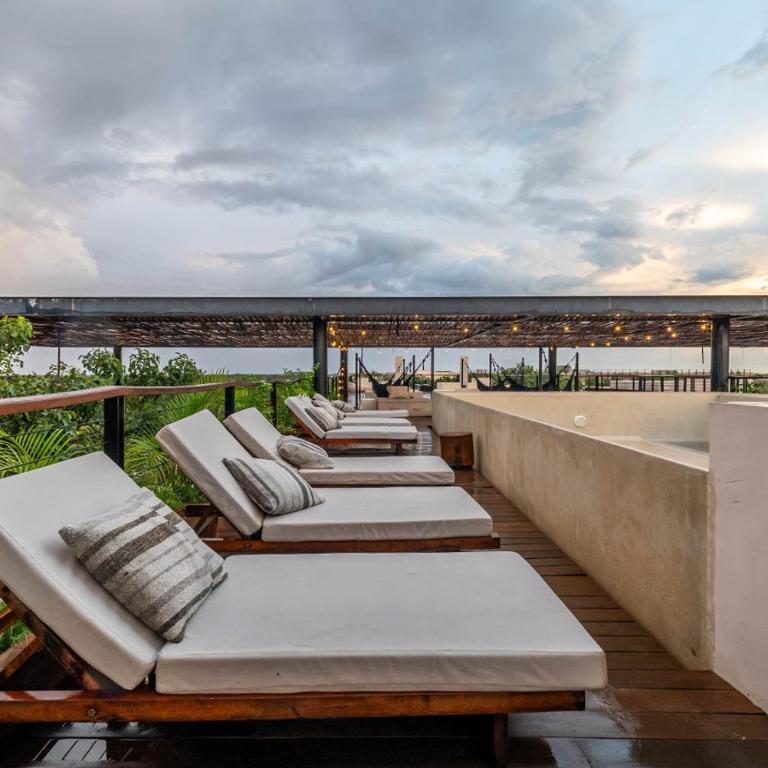 Exclusive Penthouse with Private Plunge Pool and Terrace - Apartamento - 42