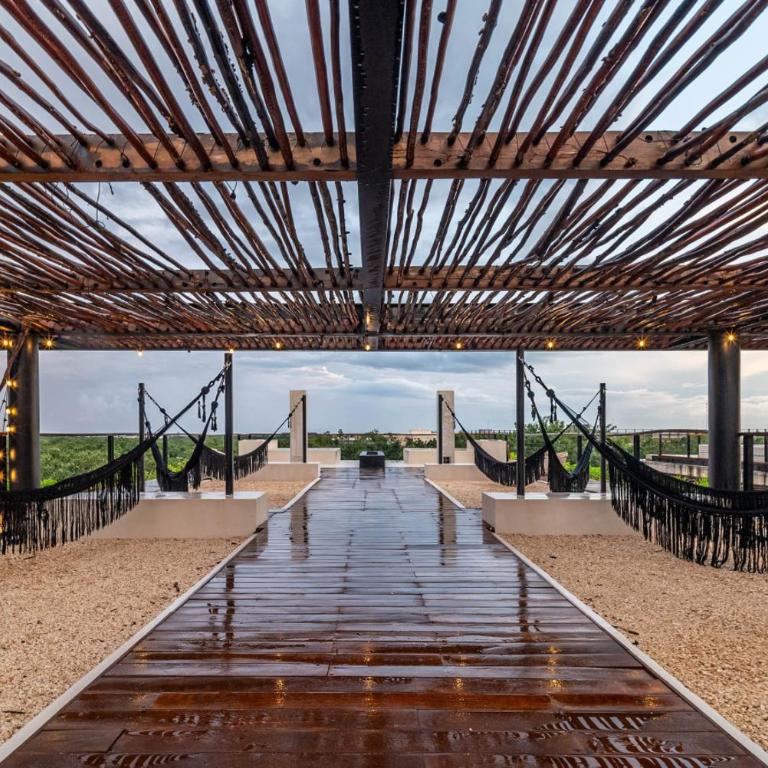 Exclusive Penthouse with Private Plunge Pool and Terrace - Apartamento - 47
