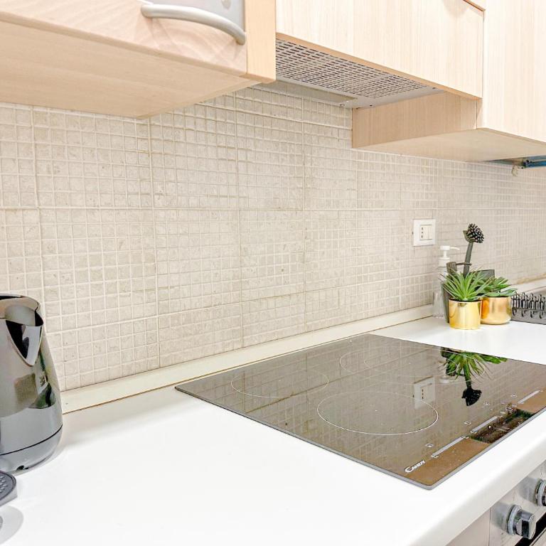 Brunacci Suite - 5 min dai Navigli - Appartamento con 2 Camere da Letto - 13