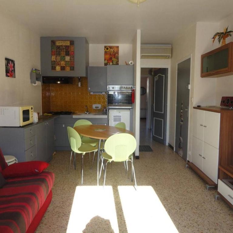 Appartement 2 pièces PORT LA NOUVELLE PN520-031 - Appartement 1 Chambre - 2