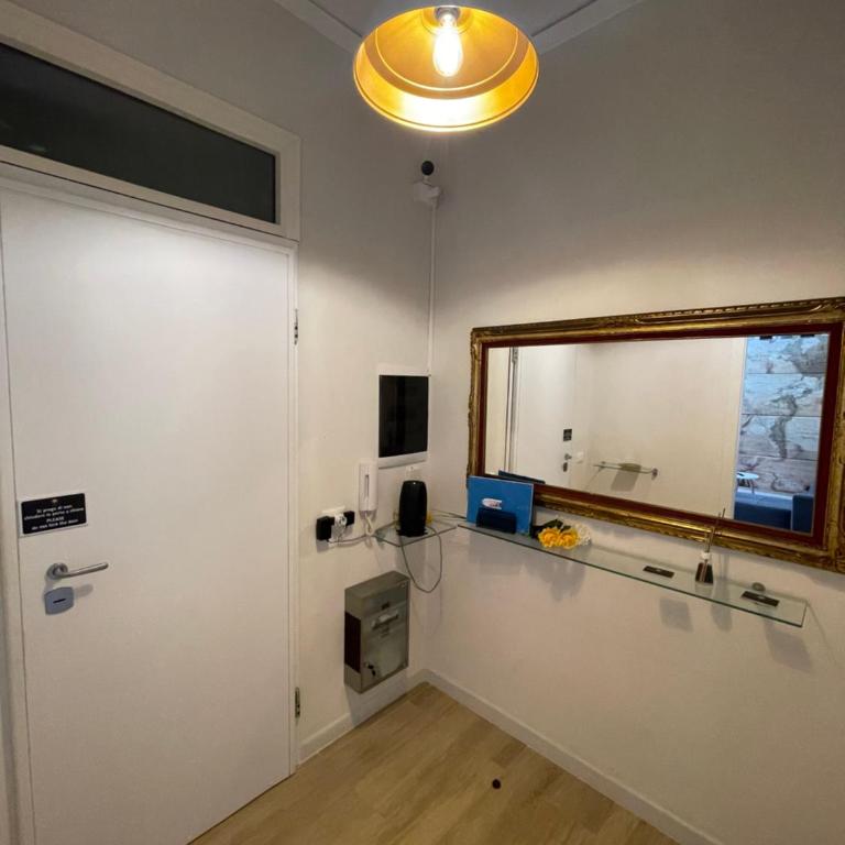 {Palazzo Fodale-5 stelle} APARTMENT 70’s ROOMS - Appartamento con 2 Camere da Letto - 65