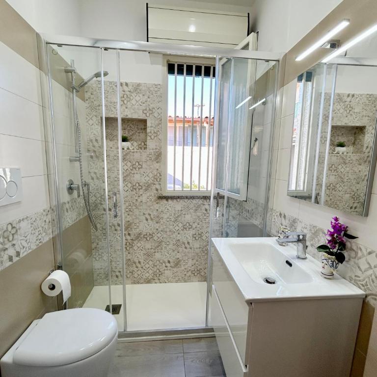 Red house near the sandy beach, parking & wi-fi - Casa con 3 Camere da Letto - 16
