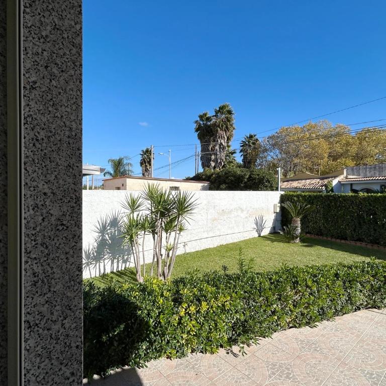 Red house near the sandy beach, parking & wi-fi - Casa con 3 Camere da Letto - 25