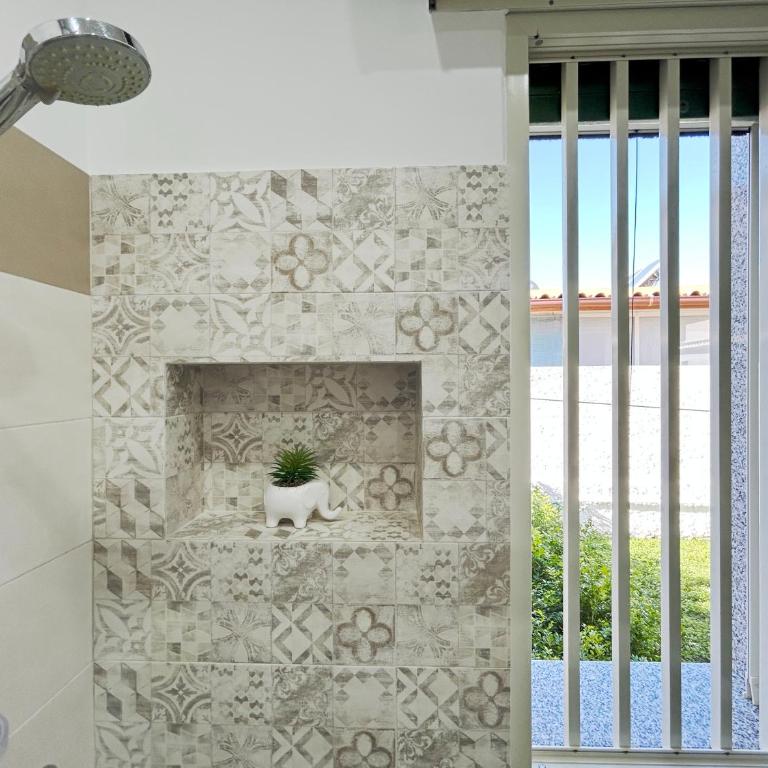 Red house near the sandy beach, parking & wi-fi - Casa con 3 Camere da Letto - 17