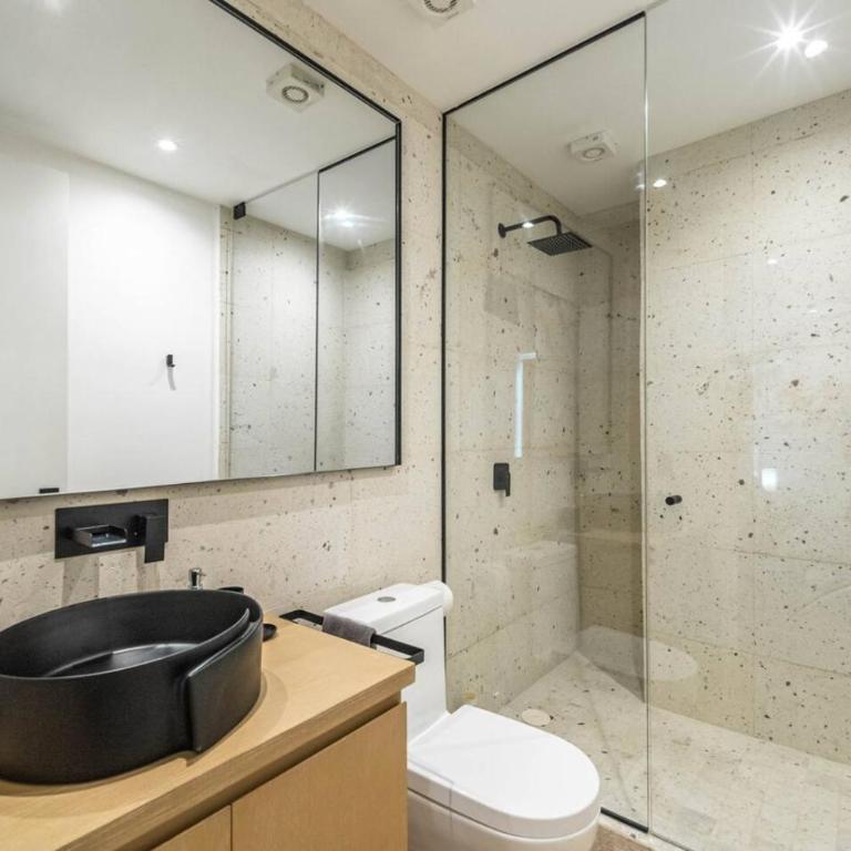 Lux Studio with Rooftop Pool, Walk to Beach and 5th Ave - Apartment - 6
