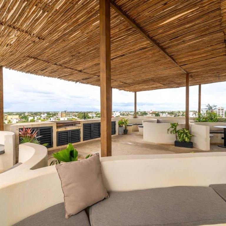 Lux Studio with Rooftop Pool, Walk to Beach and 5th Ave - Apartment - 28