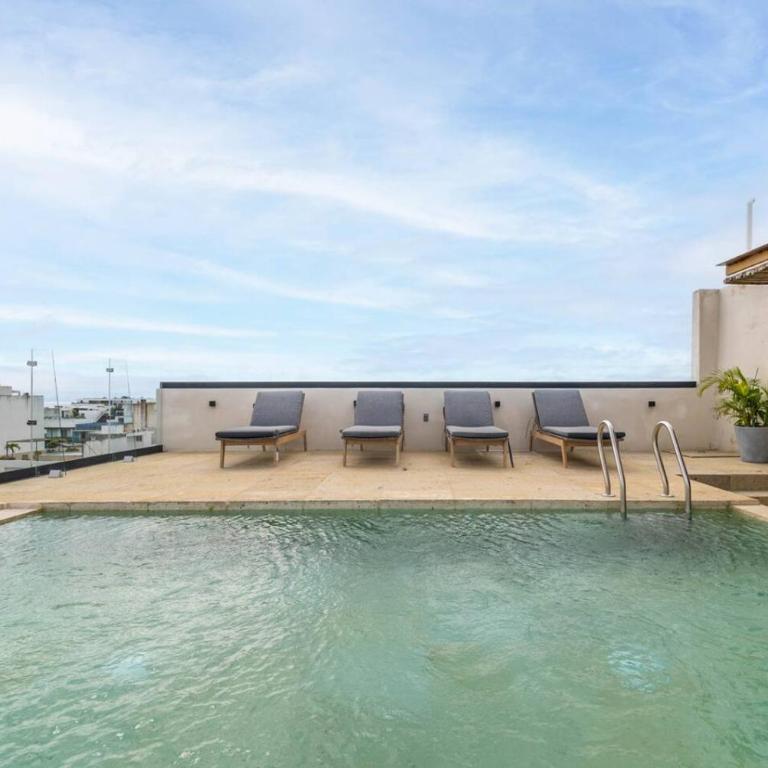 Lux Studio with Rooftop Pool, Walk to Beach and 5th Ave - Apartment - 31