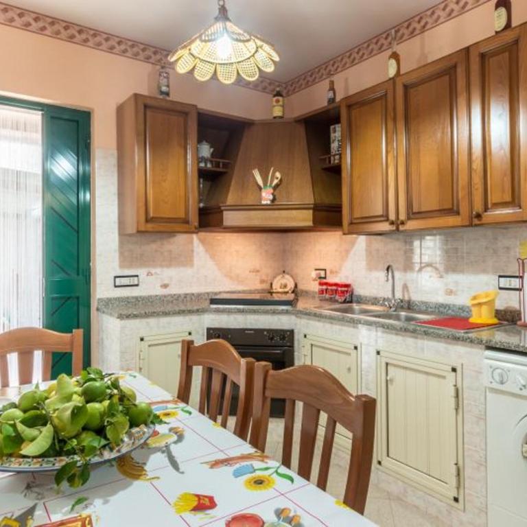 Red house near the sandy beach, parking & wi-fi - Casa con 3 Camere da Letto - 31