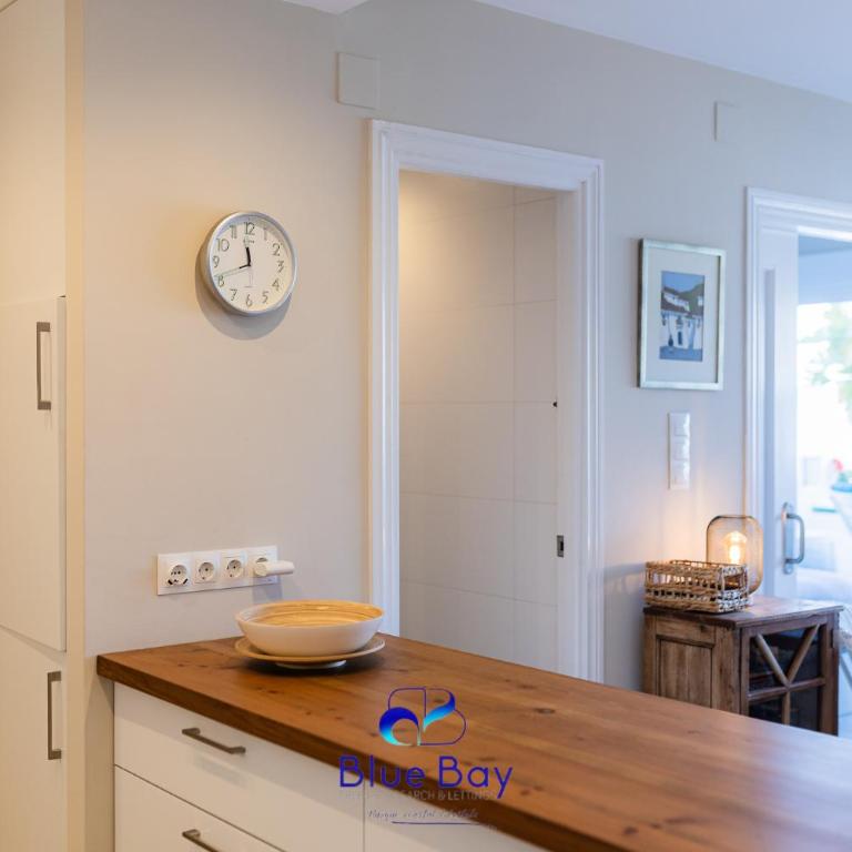 Bliss On The Bay Apartment - One-Bedroom Apartment - 34