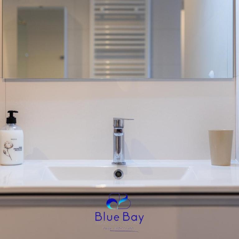 Bliss On The Bay Apartment - One-Bedroom Apartment - 37