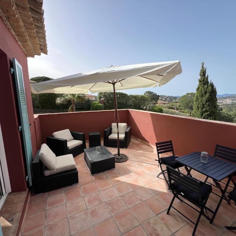 Villa Marcelle - Appartement 2 Chambres avec Terrasse et Vue sur la Mer - 8