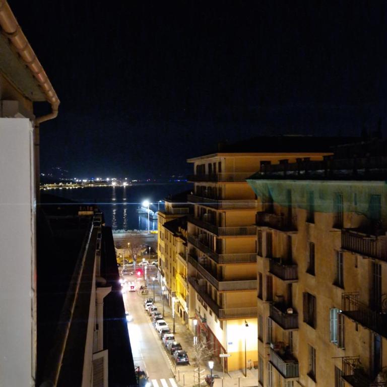 Charmant Appartement Centre-Ville d'Ajaccio - Appartamento con 1 Camera da Letto - 32