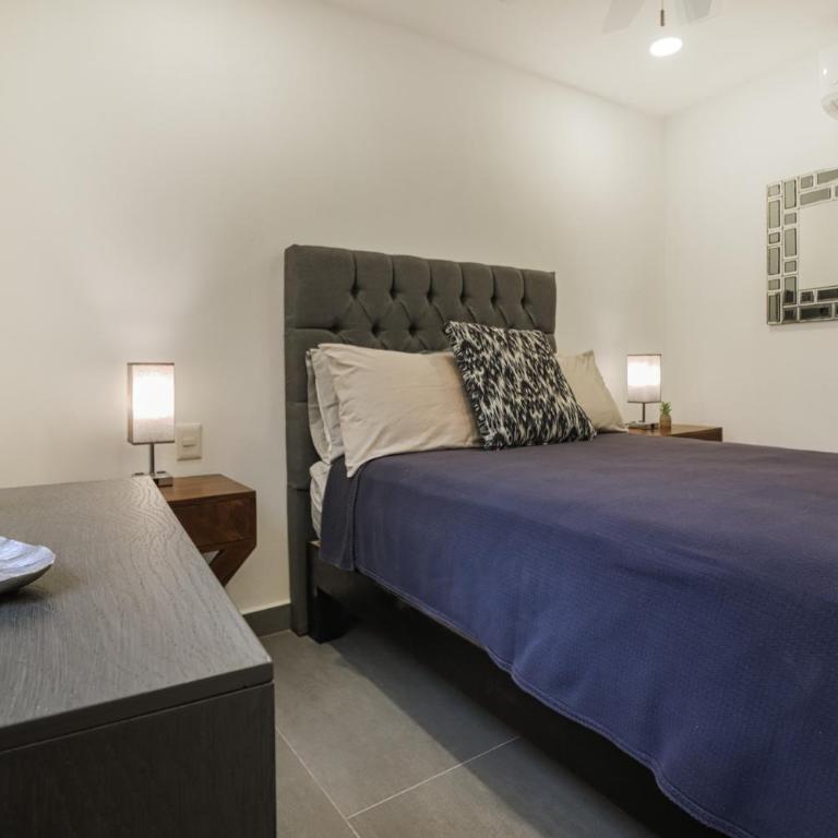 Modern Stadium Bungalow - Two-Bedroom Apartment - 6