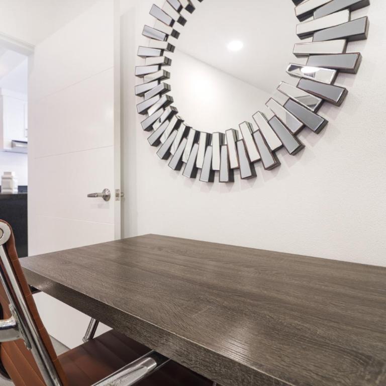 Modern Stadium Bungalow - Two-Bedroom Apartment - 16