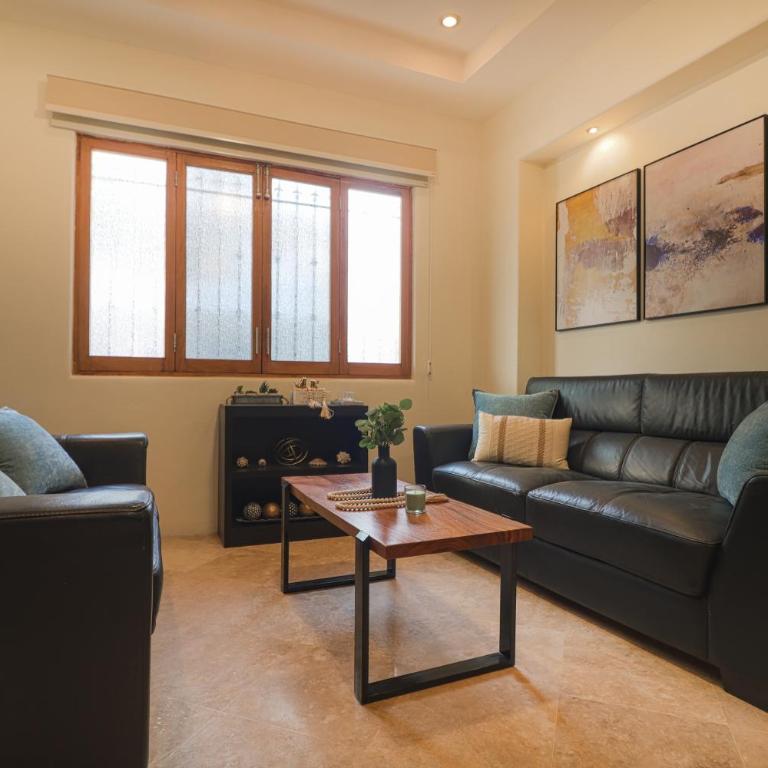 Pueblo Beach - Half a block from the beach - One-Bedroom Apartment - 9