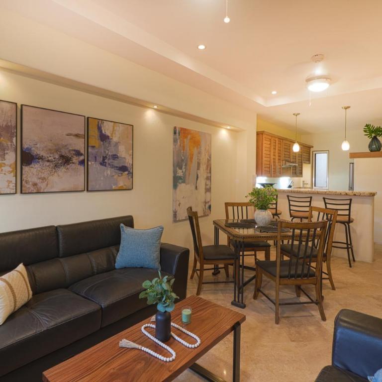 Pueblo Beach - Half a block from the beach - One-Bedroom Apartment - 1