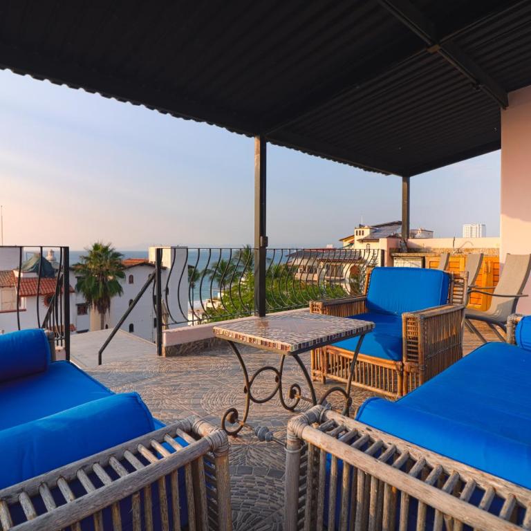 Pueblo Beach - Half a block from the beach - One-Bedroom Apartment - 28
