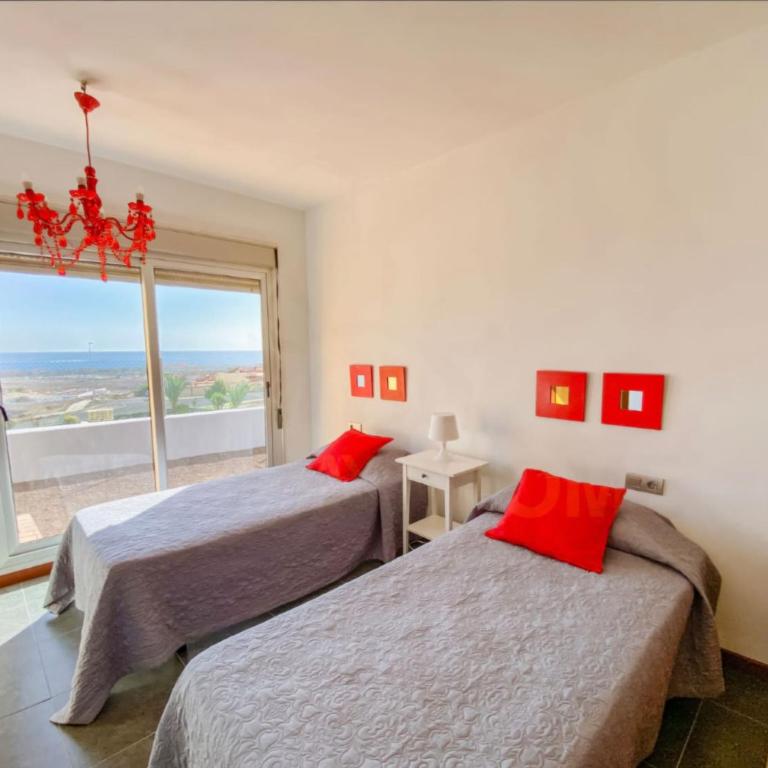 Paraiso del Mar - Three-Bedroom House - 8