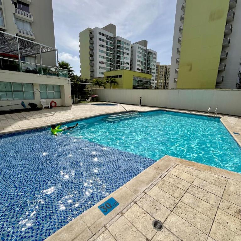 Luxury apartment with pool - Apartamento de 3 dormitorios con balcón - 8
