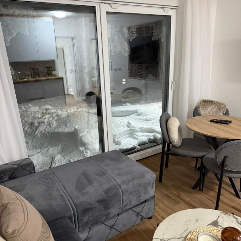 Divčibarski pogledi - Apartman sa Pogledom na Planinu - 2