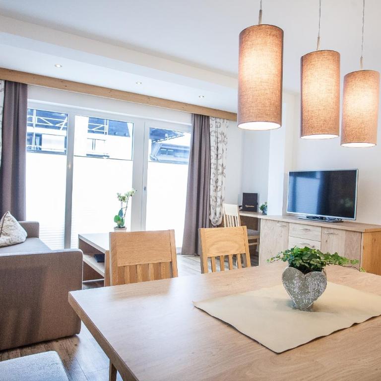 Apart Garni Montana - Appartamento Deluxe con 3 Camere da Letto e Terrazza - 19