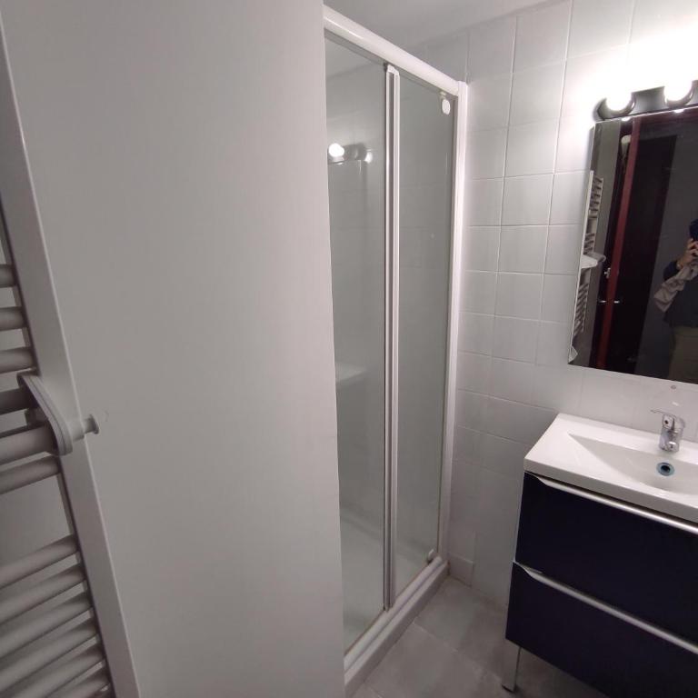 Le Gaffier, maison au pied de la Cité, climatisation, 2 chambres et belle cour sans vis à vis - Casa de 2 dormitorios - 31