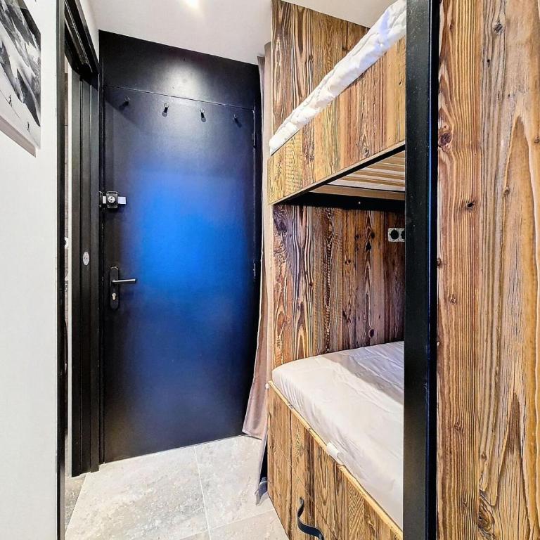 Résidence Caron - Studio moderne et lumineux · Départ et retour skis aux pieds · Balcon MAE-3314 - Studio - 9