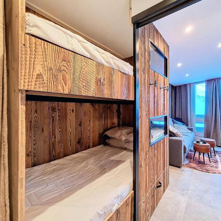 Résidence Caron - Studio moderne et lumineux · Départ et retour skis aux pieds · Balcon MAE-3314 - Studio - 10
