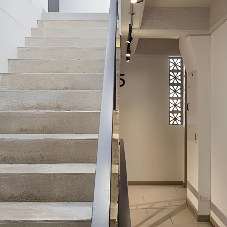 Apartamento cerca a la embajada US y al movistar arena - Estudio con balcón - 8