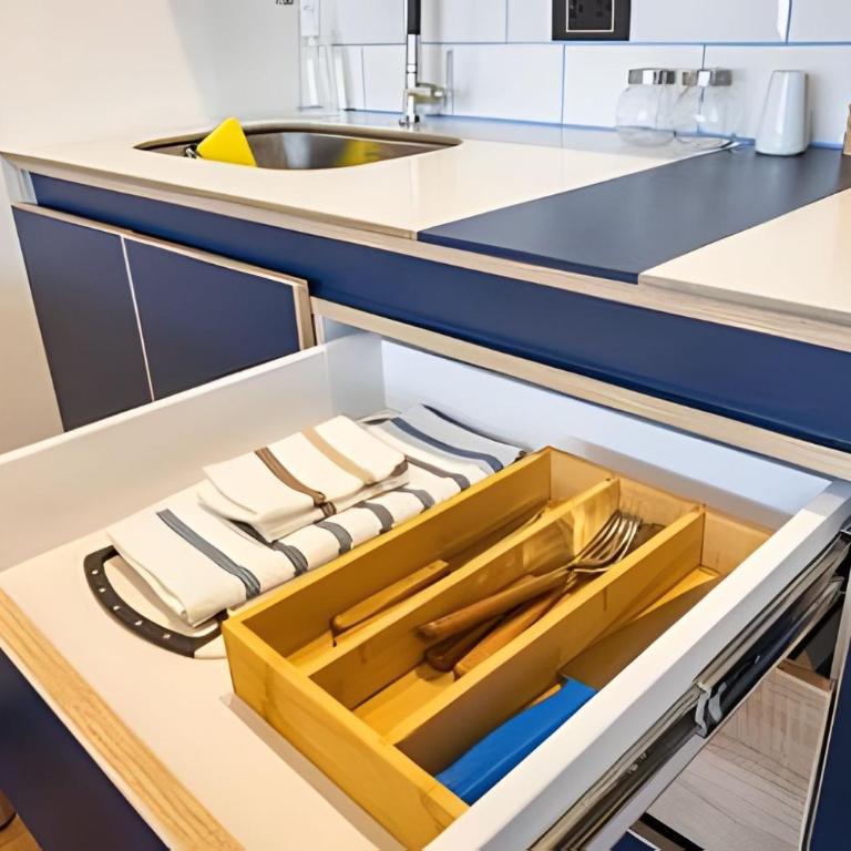 Apartamento cerca a la embajada US y al movistar arena - Estudio con balcón - 16