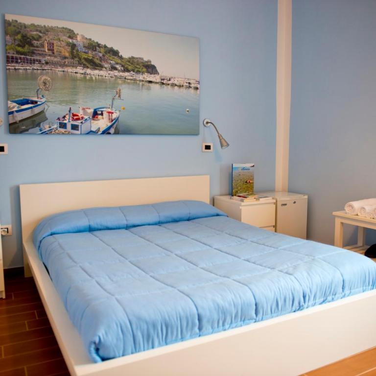 I Delfini - Camera Quadrupla con Bagno Privato - 6