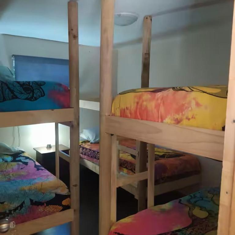 Hostal Nahuel Ray - Habitación Compartida Mixta - 5
