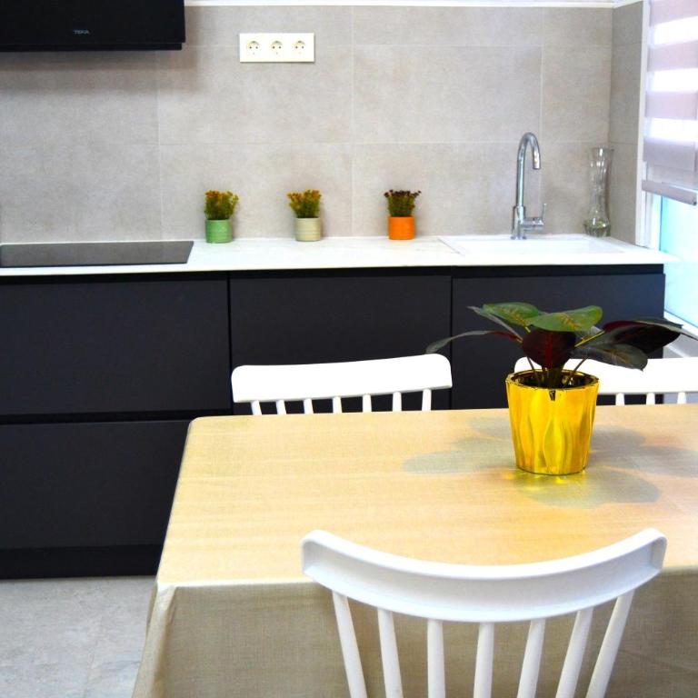 Céntrico estudio en Av Solidaridad - Apartamento de 1 dormitorio - 9