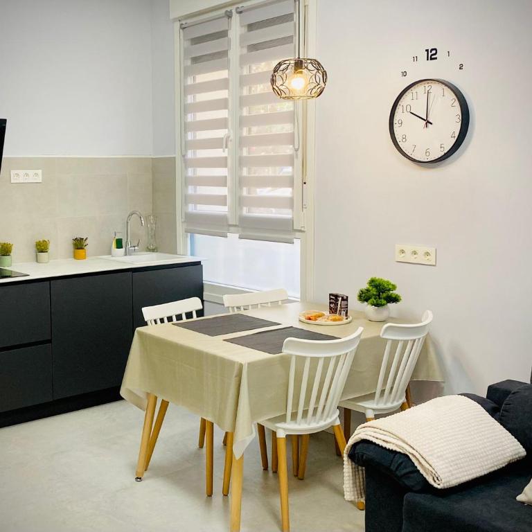 Céntrico estudio en Av Solidaridad - Apartamento de 1 dormitorio - 8