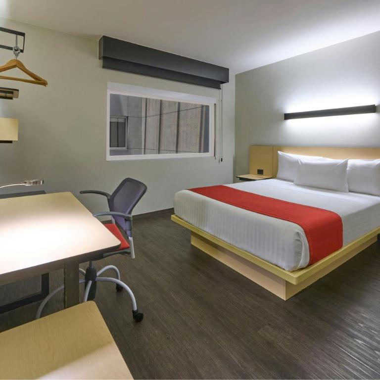 City Express by Marriott Ciudad de México La Villa - Habitación con cama grande - 1
