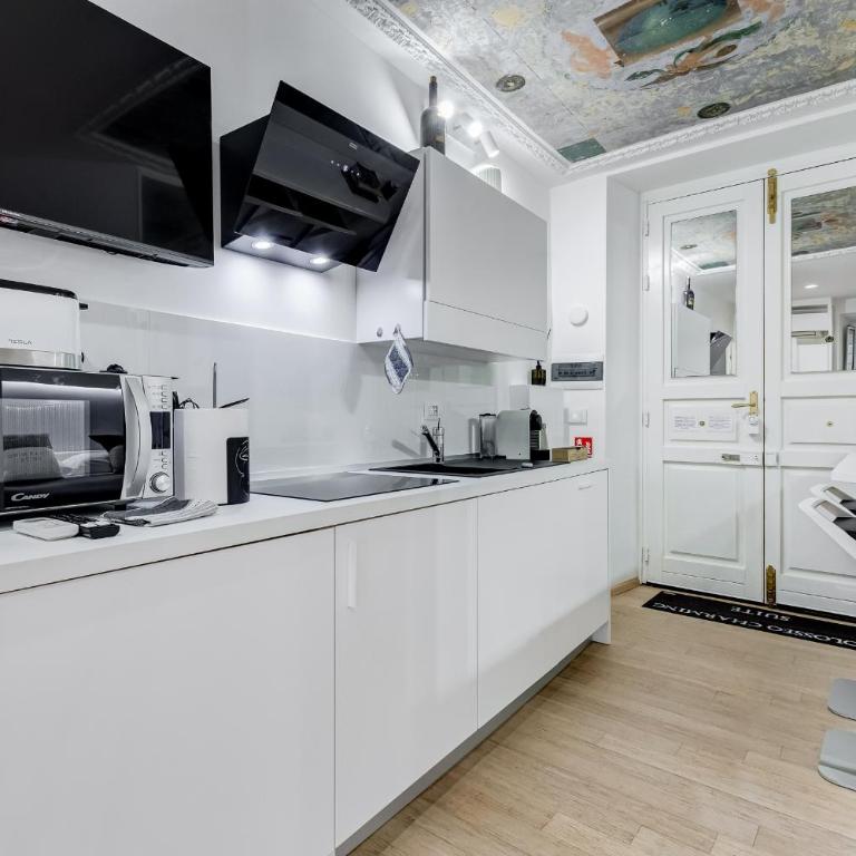 Colosseum Charming Suite monti district with jacuzzi - Appartamento con 1 Camera da Letto - 8