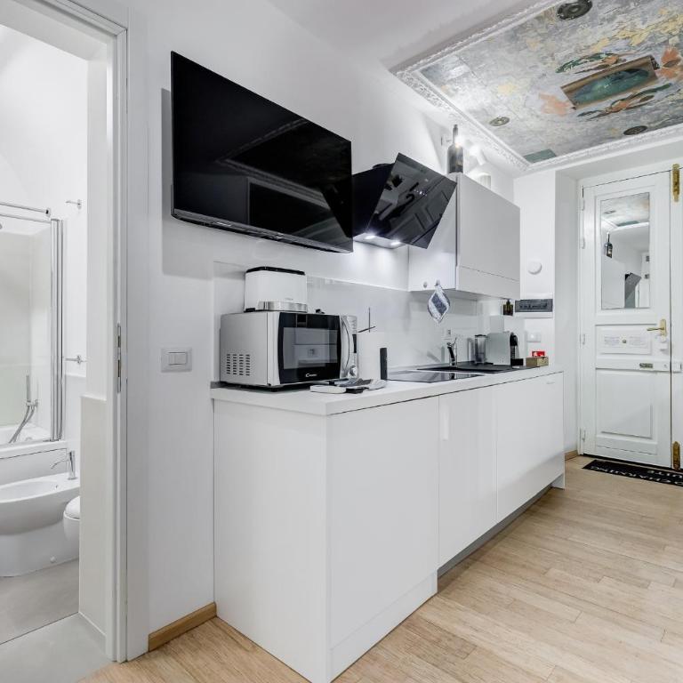 Colosseum Charming Suite monti district with jacuzzi - Appartamento con 1 Camera da Letto - 10