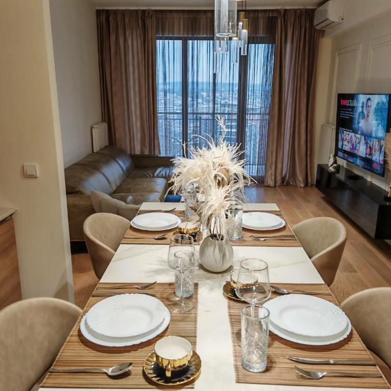 BW SkyVerde on 21st - River & Tower View - Apartman sa 2 Spavaće Sobe - 1