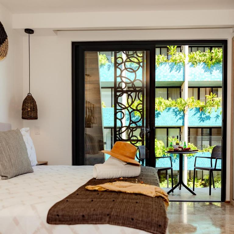 Town Tower by Casago - One-Bedroom Apartment - 17