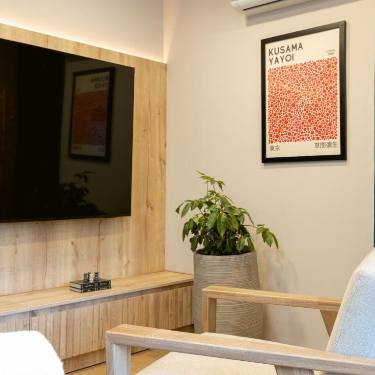 StrataSix Hotel - One-Bedroom Standard Apartment - 14