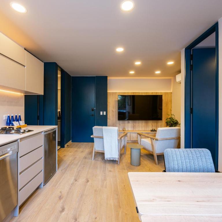 StrataSix Hotel - One-Bedroom Standard Apartment - 10