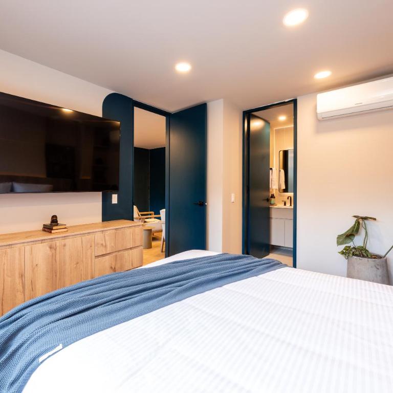 StrataSix Hotel - One-Bedroom Standard Apartment - 22