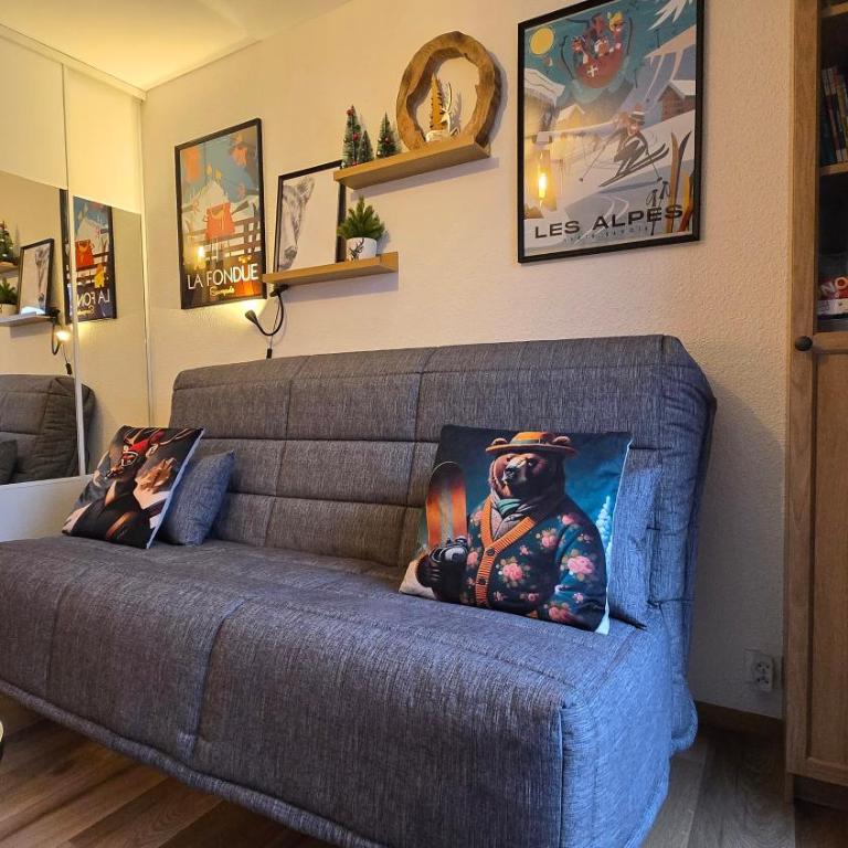 Appartement proche télécabine! Séjour tout inclu! - Apartamento de 1 dormitorio con balcón y vistas a la montaña - 1